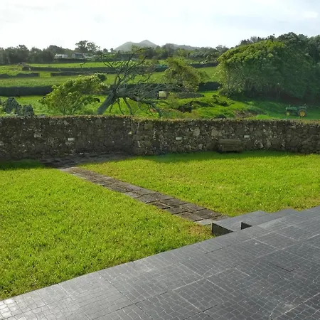 Garden Appartement Capelas